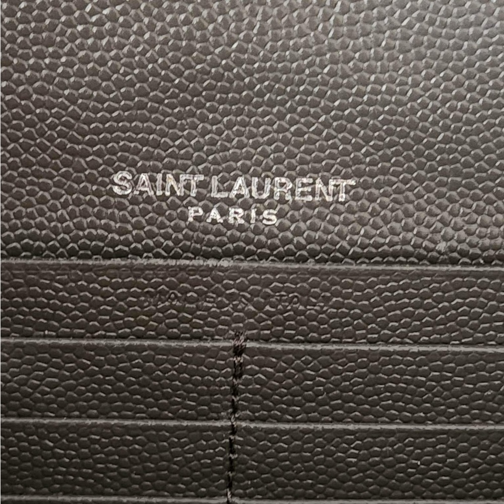 Sold Ysl Portefeuille Famme (174Y7) Mo
Grey Metallasse Flap Wallet. - Picture 9 of 16